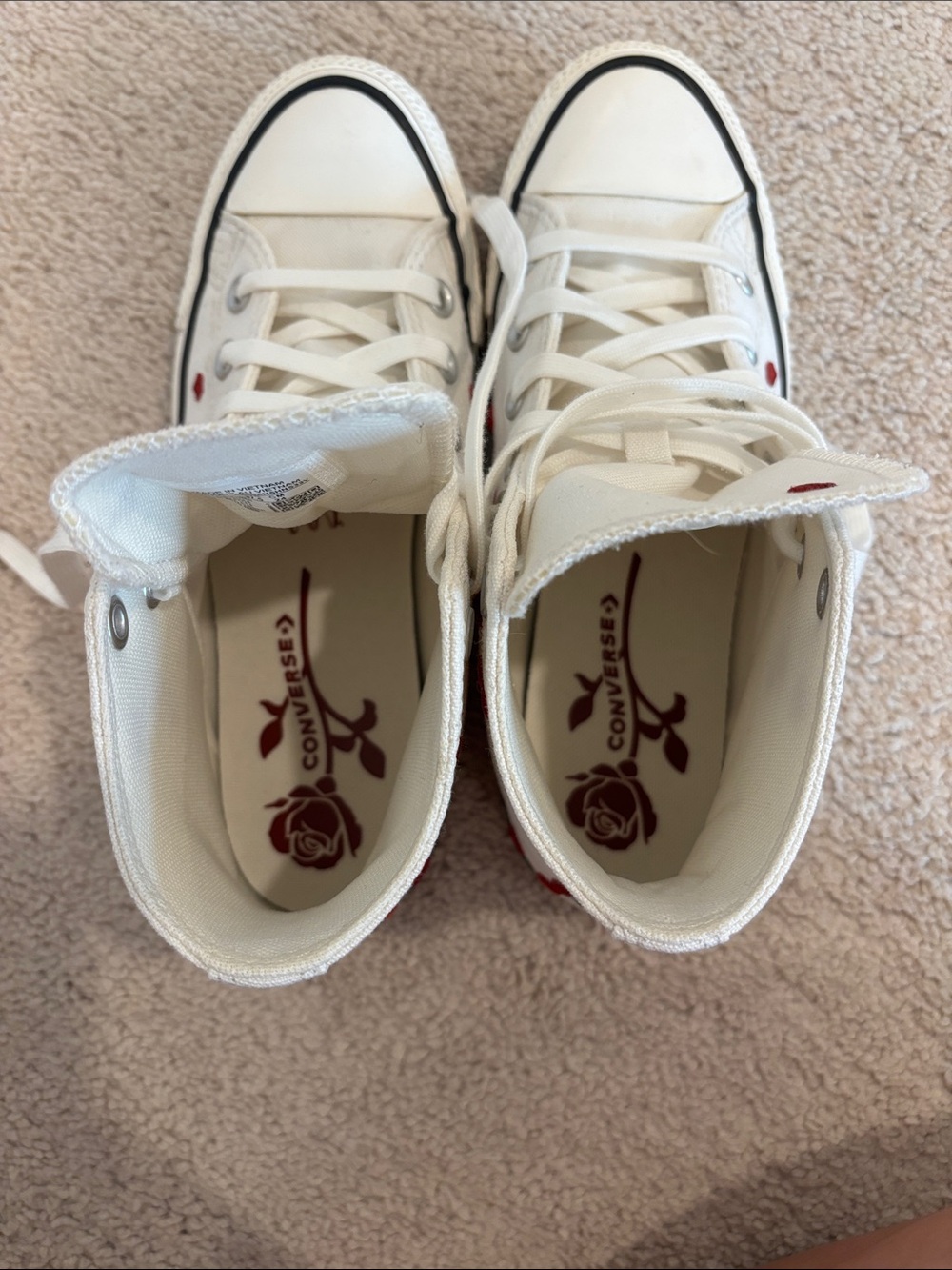Converse White High-Top Sneakers with Red Heart Details - Picture 4 of 6